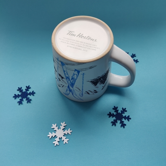 2018 Tim Hortons limited edition coffee ☕ mug | Winter mountain ski theme - Picture 4 of 11
